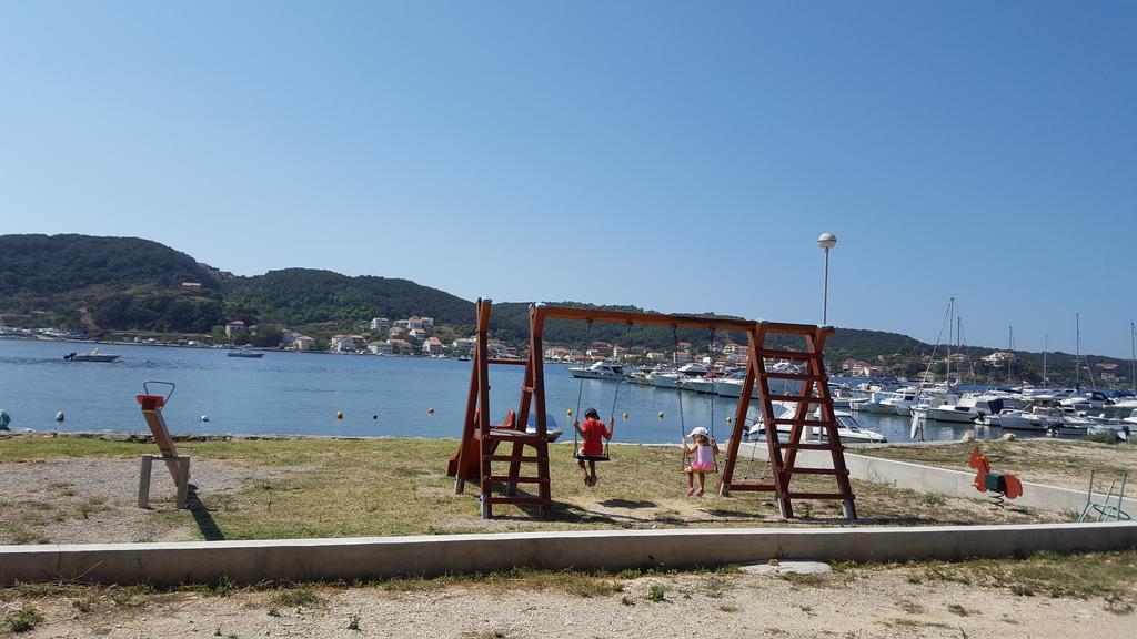 Guest House Galeb Supetarska Draga Extérieur photo